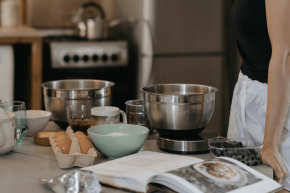 Vos recettes dans un livre de cuisine personnalisé   
