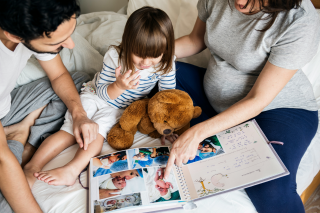 Album photo traditionnel ou livre photo en ligne : que choisir ?