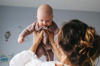 Bébé porté