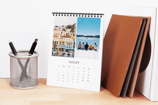 Personnalisez votre calendrier de bureau à votre image