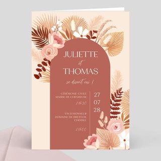 Faire-part mariage terracotta avec fleurs séchées, prénoms Juliette et Thomas, date 27 juillet 2028