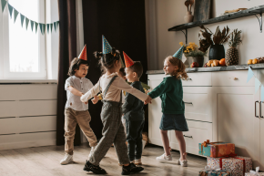 Pourquoi célébrons-nous les anniversaires ?